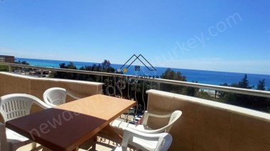 EXCLUSIVE PENTHOUSE DUPLEX WITH PANORAMIC SEA VIEWS – ONLY 70 METERS TO THE BEACH