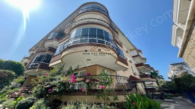 KOMPLETT RENOVIERTE WOHNUNG IN OBA/ALANYA – 500 METER ZUM STRAND – AUFENTHALTSGENEHMIGUNG MÖGLICH!