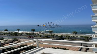 MEERESNÄHE PUR – 3-ZIMMER-WOHNUNG IN 1. REIHE MIT SEITLICHEM MEERBLICK IN MAHMUTLAR/ALANYA