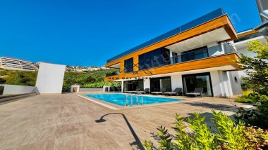 EXCLUSIVE LUXURY VILLA IN KARGICAK/ALANYA UNDER 1 MILLION – PANORAMIC VIEWS & HIGH-END AMENITIES