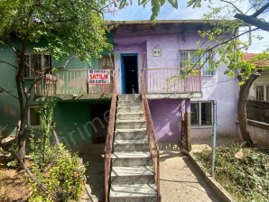 GEDİZ YOLU LEYLİ KADİR CAMİİ YAKINI 2 KATLI SATILIK EV