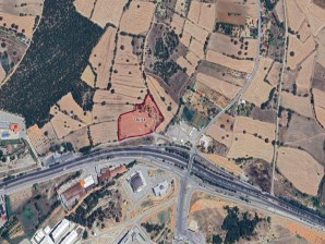 UŞAK ÜNİVERSİTESİ KARŞISINDA  12.317m2 SATILIK TARLA