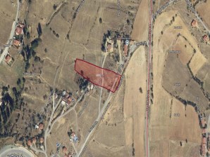 UŞAK MERKEZ AYBEY MAHALLESİNDE 5700 M² SATILIK TARLA