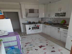 GEDİZ ULUYOLU ÜZERİ YENİ DÜĞÜN SALONU YAKINI 2+1 ARA KAT SATILIK DAİRE