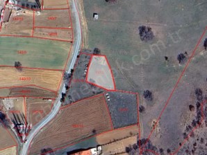 CİĞERDEDE KÖYÜNDE HOBİ BAHÇESİ YAPMAYA UYGUN 600 M2 SATILIK TARLA