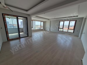 AT ÇİFTLİĞİ YAKININDA CADDE ÜZERİ 5+2 SATILIK SIFIR DUBLEX DAİRE