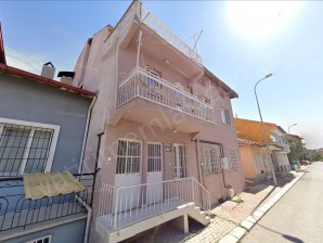 ATATÜRK MAHALLESİ LALELİ CAMİ YAKININDA 2 KATLI SATILIK MÜSTAKİL EV