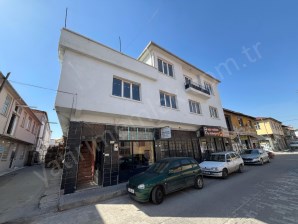 ÇAĞRI DÜĞÜN SALONU YAKININDA 3 DÜKKAN VE 3 DEPO BULUNAN SATILIK BİNA 