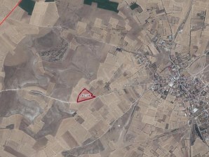 SUSUZÖREN KÖYÜNDE 26 DÖNÜM YOLA CEPHE SATILIK TARLA