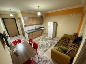 ÜNALAN MAHALLESİ ŞAHİN MARKET 1+1 KİRALIK EŞYALI APART DAİRE