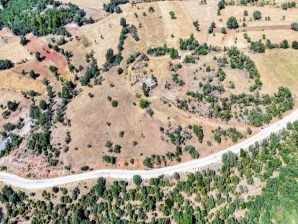 GÖKÇEDAL KÖYÜNDE ELEKTRİĞİ OLAN, YAPILI 18.263 M²  SATILIK TARLA