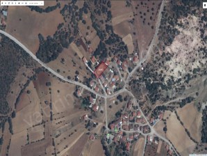 CİĞERDEDE KÖYÜ İÇERİSİNDE 1378M2 GENİŞ CEPHELİ SATILIK ARSA