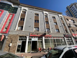 DÖRT YOL 6.NOTER YAKINI 2+0 75 M² SATILIK GENİŞ APART DAİRE