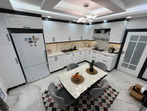 İBRAHİM TAHTAKILIÇ CADDESİ ELLA ÇİKOLATA YAKINI 4+1 SATILIK LÜKS DAİRE