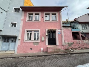 MUTAF CAMİ YAKININDA 2 KATLI SATILIK DUBLEKS MÜSTAKİL EV 