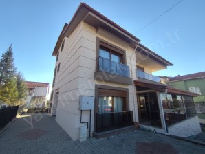 FATİH MAHALLESİ HUZURKENT YAKINI 6+1 SATILIK VİLLA