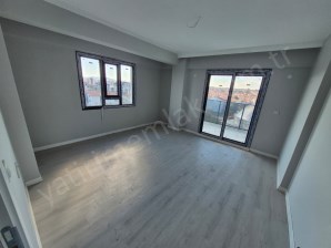 YAVUZ SULTAN SELİM CADDESİ YAKINI 2+1 115 M² ARA KAT SATILIK DAİRE