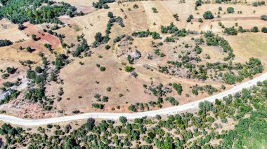 GÖKÇEDAL KÖYÜNDE ELEKTRİĞİ OLAN, YAPILI 18.263 M²  SATILIK TARLA