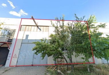 DOKUMACILAR SİTESİNDE 450 M²  KULLANIM ALANLI SATILIK FABRİKA