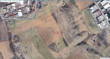 ATATÜRK MAHALLESİ HURDACILAR SİTESİ YAKINI 327M2 SATILIK ARSA