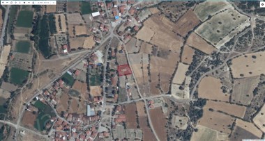 MESUDİYE KÖYÜ İÇERİSİNDE 1327M2 SATILIK KÖY İÇİ TARLASI 