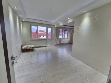 SAYAR AVM YAKININDA 3 KATLI 3+1 KREDİYE UYGUN SATILIK MÜSTAKİL EV