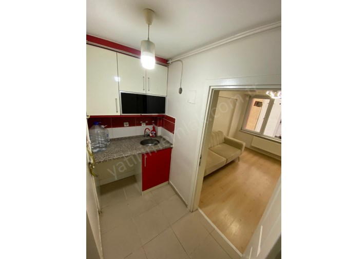 İSMET PAŞA CADDESİNDE 2+0 ARA KAT SATILIK APART DAİRE