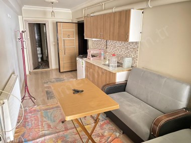 ÜNALAN MAHALLESİ ŞAHİN MARKET YAKININDA 1+1 SATILIK APART