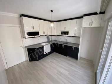 KUYUCAK MEZARLIĞI YAKINI 2+1 ARA KAT KİRALIK DAİRE