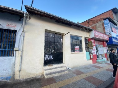 ESKİ KAPALI PAZAR YERİ YAKININDA 100 M2 KİRALIK DÜKKAN