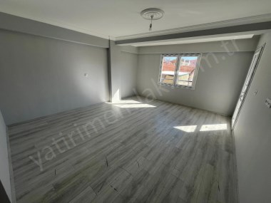 ATATÜRK MAHALLESİ YILDIZ PASTANESİ YAKINI 2+1 115 M²  SATILIK DAİRE