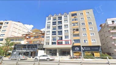 İZMİR YOLUNDA CADDEYE CEPHE 1+1 70 M² KİRALIK BALKONLU APART