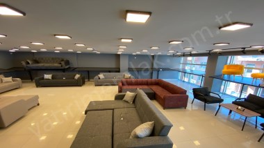 ÇAKALOZ CAMİ YAKINI CADDE ÜZERİNDE 6 KATLI DEVREN KİRALIK MAĞAZA