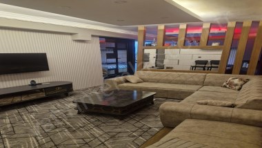 ÜNALAN MAHALLESİ ZİRAAT ODASI YAKININDA 1+0 GİRİŞ KATI SATILIK LÜKS APART