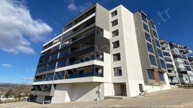 KEMALÖZ MAHALLESİNDE 3+1 170 M²  ARA KAT SATILIK LÜKS DAİRE