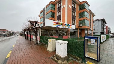 KEMALÖZ MAHALLESİ PIRLANTA CADDESİ ÜZERİ DEVREN KİRALIK İŞ YERİ