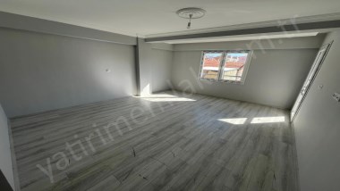 ATATÜRK MAHALLESİ YILDIZ PASTANESİ YAKINI 2+1 115 M²  SATILIK DAİRE