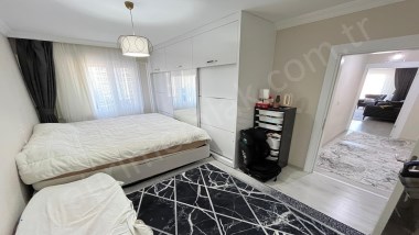 KEMALÖZ MAHALLESİNDE 3+ 1 ARA KAT SİTE İÇERİSİNDE SATILIK LÜKS DAİRE