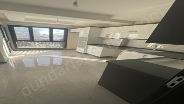 SIFIR LÜKS 2+1 KAPALI OTOPARK ve YERDEN ISITMA İLE EŞSİZ KONFOR 
