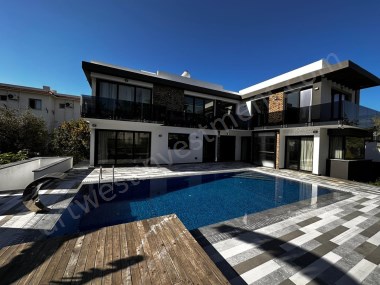 4+1 Lux Villa