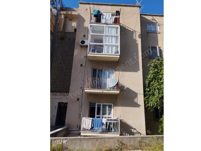 GİRNE MERKEZ DE SATILIK 1+1 KELEPİR DAİRE 1+1 BARGAIN FLAT FOR SALE IN KYRENIA CENTER