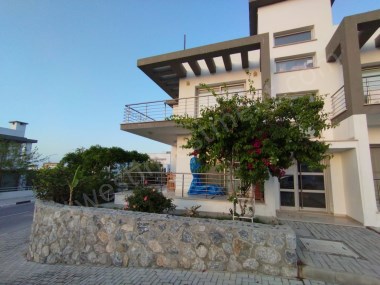 GİRNE ALSANCAK DA SATILIK 2+1   LÜKS DAİRE2+1 LUXURY FLAT FOR SALE IN GİRNE ALSANCAK
