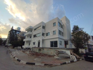 GİRNE MERKEZDE KİRALIK TİCARİ OFİS COMMERCIAL OFFICE FOR RENT IN KYRENIA CENTER