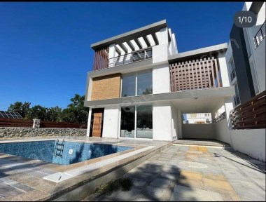 Karaoglanoglu 3+1 villas with beautiful view and installments
