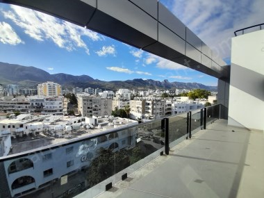 2+1 Penhouse Apartment in Girne 