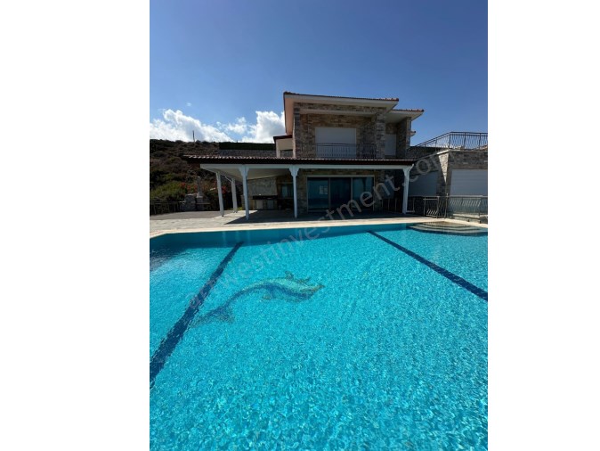 GİRNE  ESENTEPE DE SATILIK 3+1 ULTRA LÜKS VİLLA3+1 ULTRA LUXURY VILLA FOR SALE IN GİRNE  ESENTEP