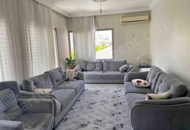 GİRNE MERKEZ DE SATILIK 3+1 DAİRE3+1 APARTMENT FOR SALE IN GIRNE CENTER