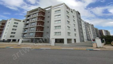 GİRNE MERKEZDE KİRALIK 2+1 LÜKS DAİRE 2+1 LUXURY FLAT FOR RENT IN KYRENIACENTER