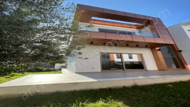 GİRNE  OZANKÖY DE SATILIK 3+1 LÜKS VİLLA3+1 LUXURY VILLA FOR SALE IN GIRNE  OZANKOY