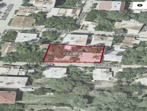 KAĞIZMANDA SATILIK MÜSTKİL EV, AHIR, VE BAHÇE